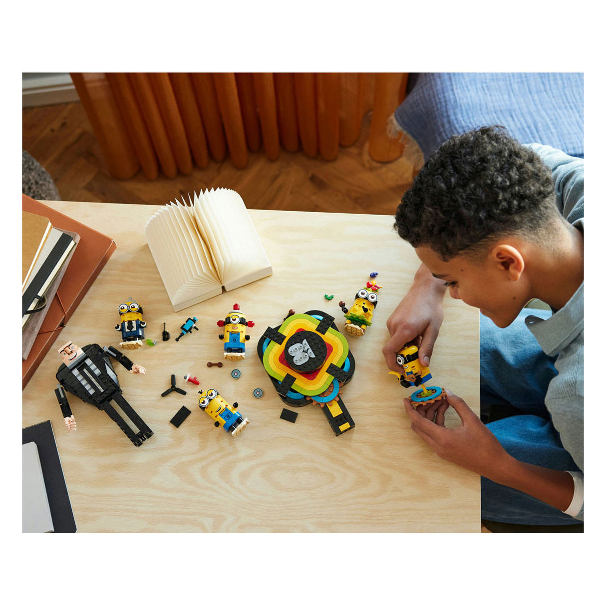 Lego Lego Despicable Me 75582 Buildable Gru und Schergen