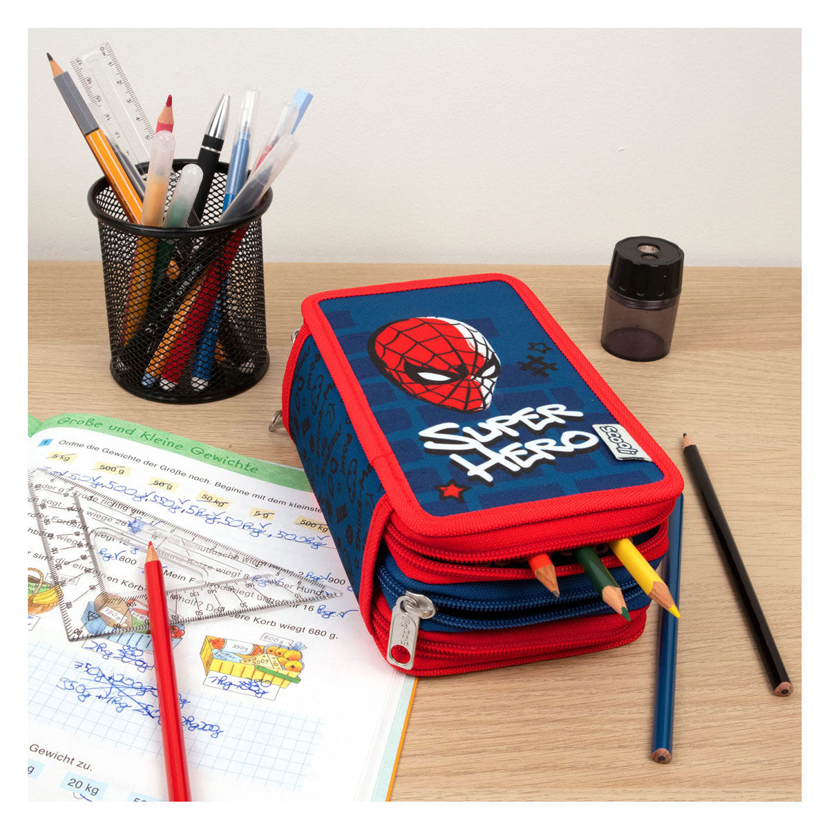 3-kavpe, napolnjene s Spiderman Endui