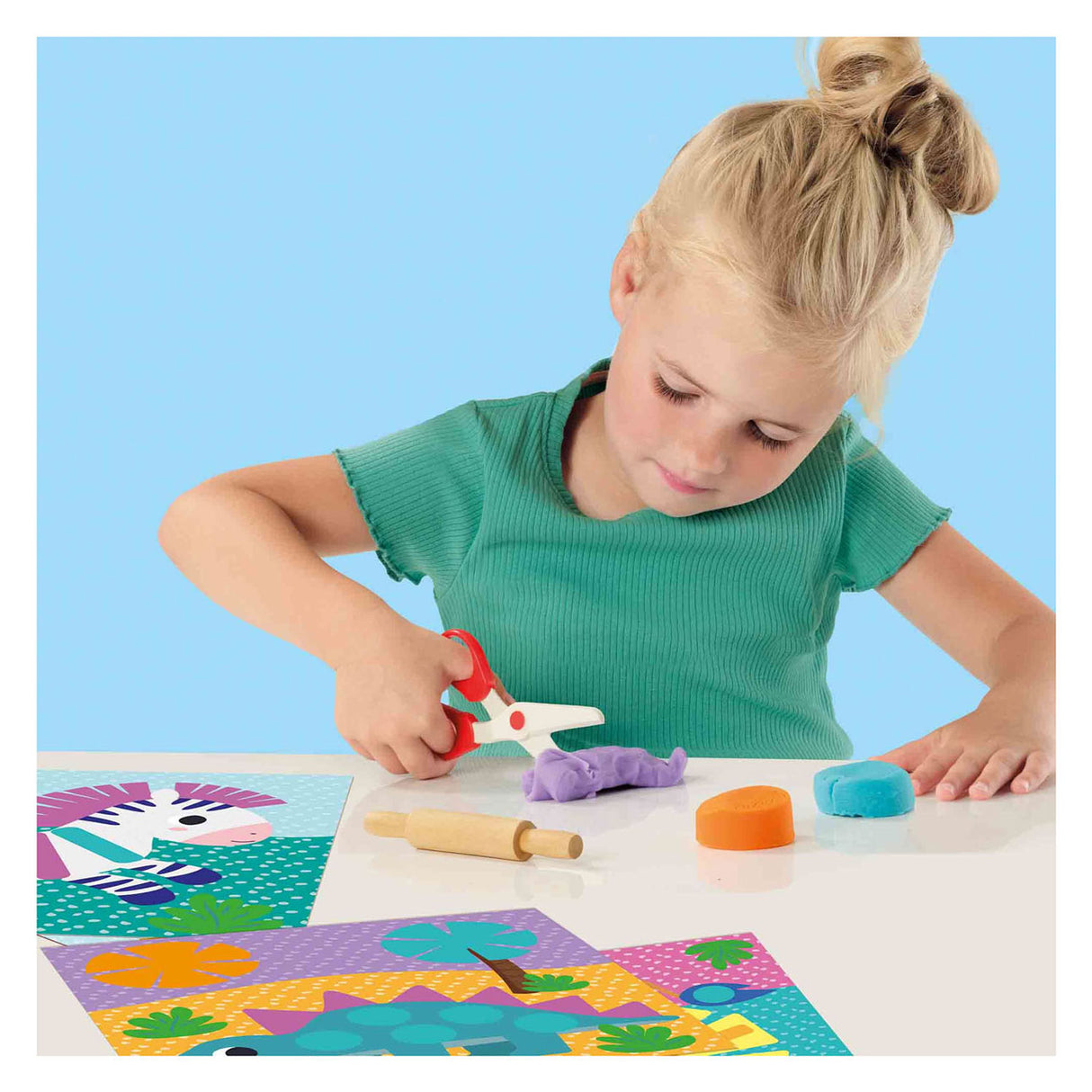 Cut ses clay shapes