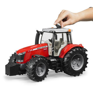 Bruder Traktor Massey Ferguson 7624