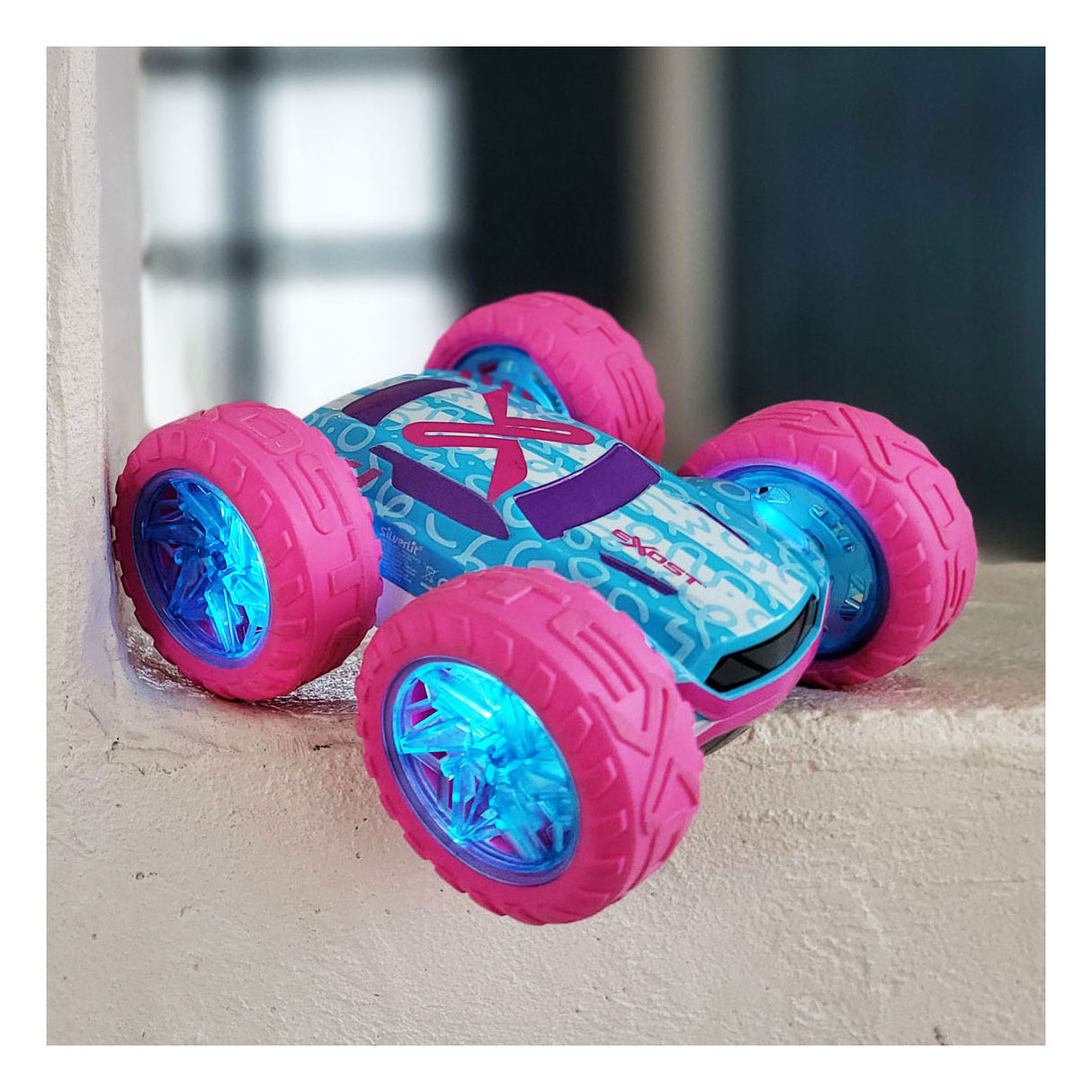Spectron EXOST RC 360 CROSS FLASH Amazon Pink Stereable Car