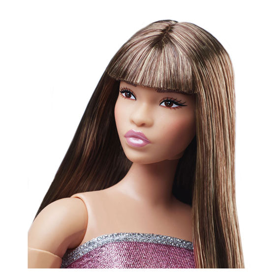 Mattel sieht Modepuppe mit rosa Kleidung aus