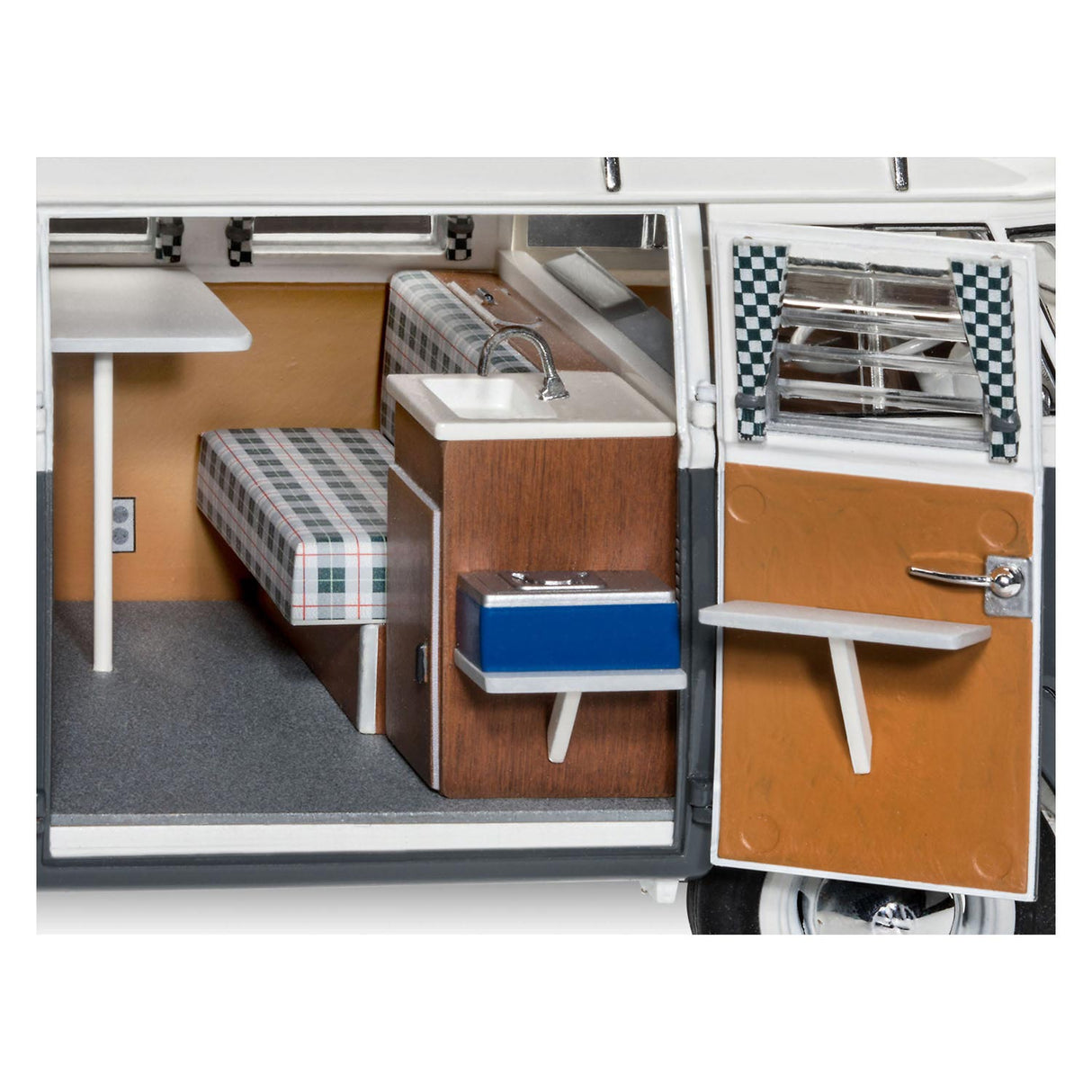 Revell VW T1 Camper Model Building