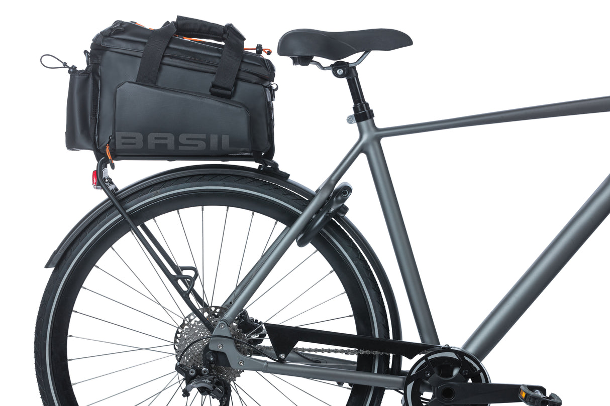 Basilikum Miles XL Pro-Gepäck-Bedrohungstasche, schwarzer Orange, wasserdicht, 9-36L, geeignet für Elektrofahrräder