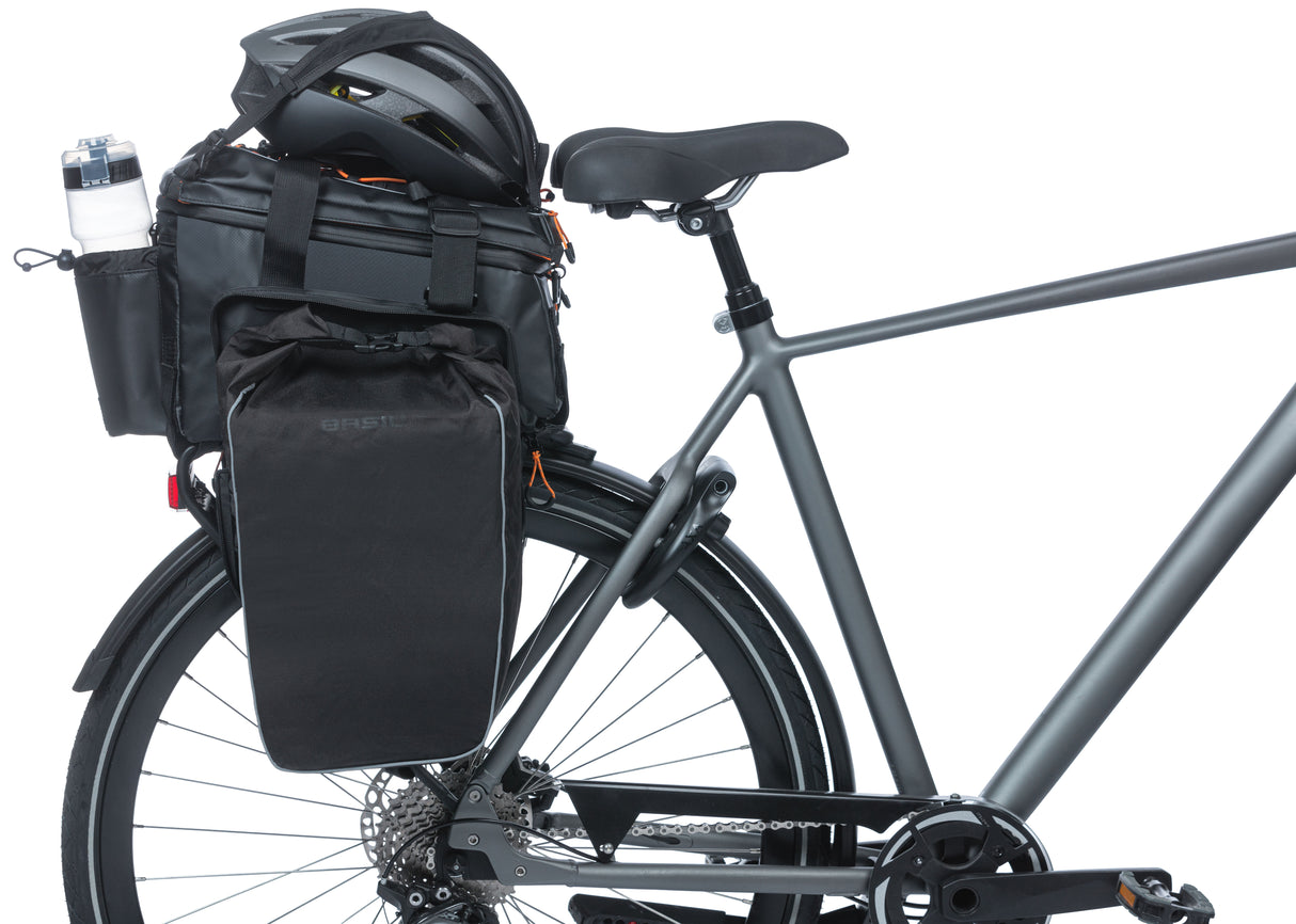 Basilikum Miles XL Pro-Gepäck-Bedrohungstasche, schwarzer Orange, wasserdicht, 9-36L, geeignet für Elektrofahrräder