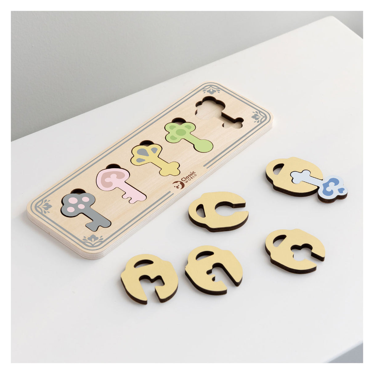 Classic World Wooden Castle keys and locks match game, 13dlg.