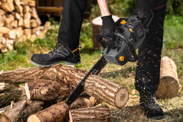 AC battery chainsaw 36V Brushless (Maxxpack 18V).