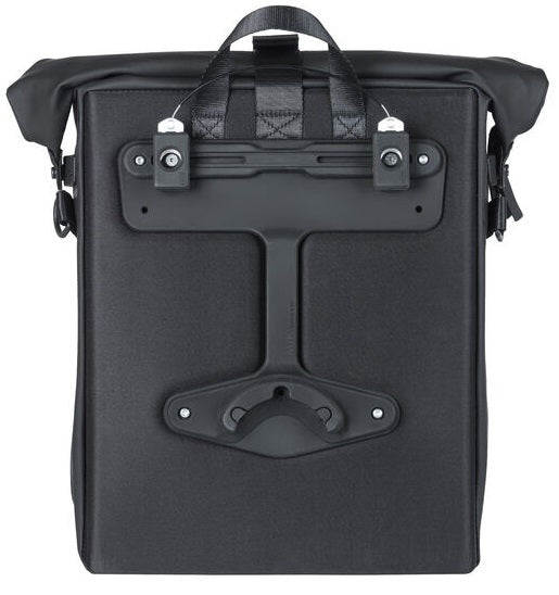 Basil Soho Mik Side Bicycle Sac à vélo noir, imperméable, PU, ​​Nordlicht LED, 17L