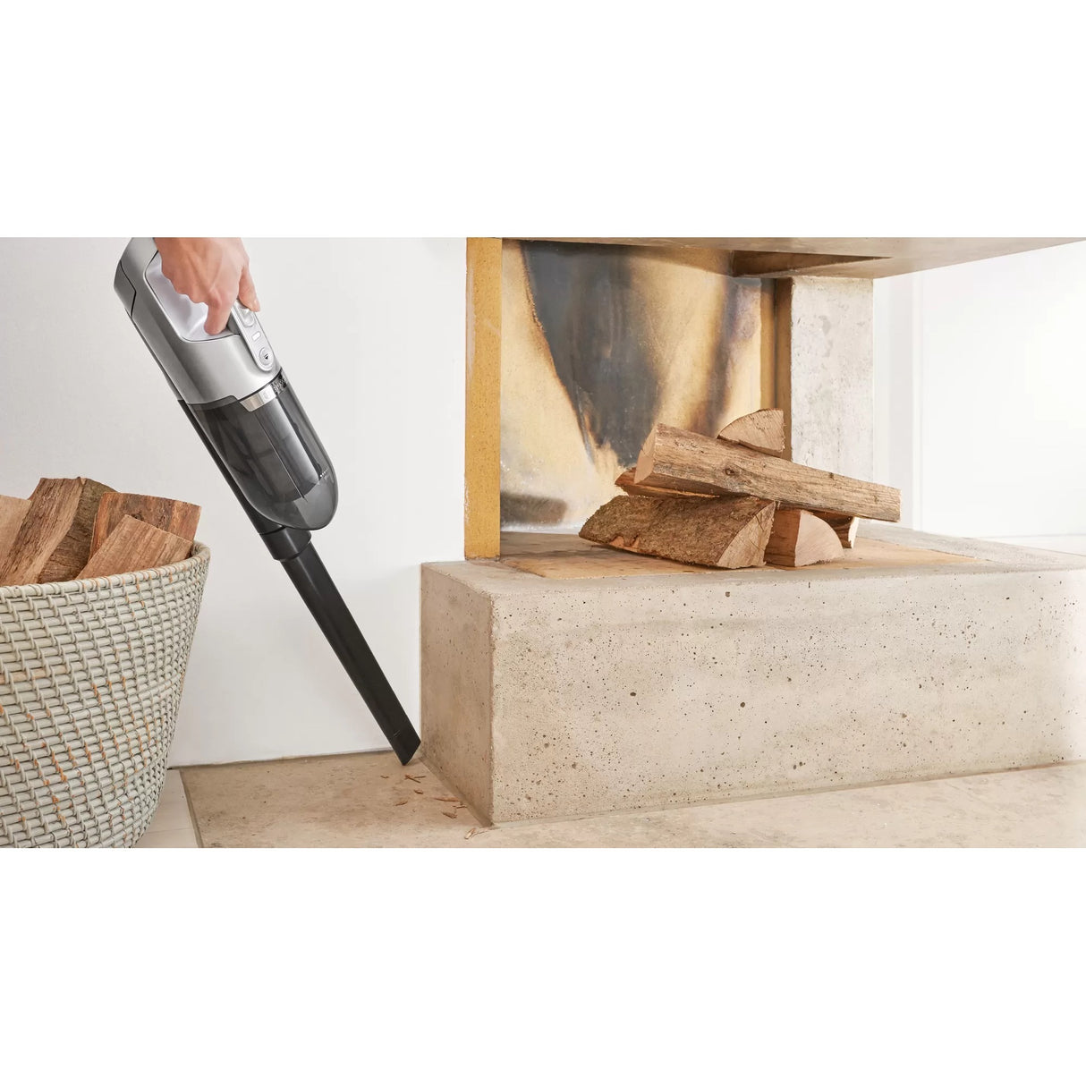 Bosch Series 4 brezžično jekleno sesalnik Flexxo Gen2 28VM