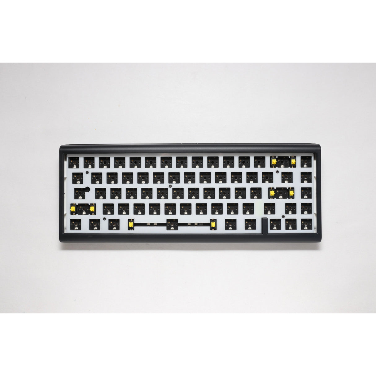 Ducky projizzéiert Tinker 65 mat Qmk via