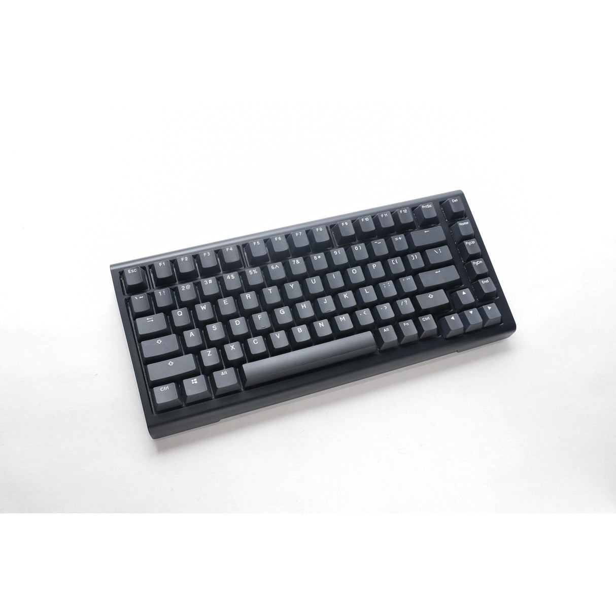 Ducky projizzéiert Tinker 75 mat qmk via