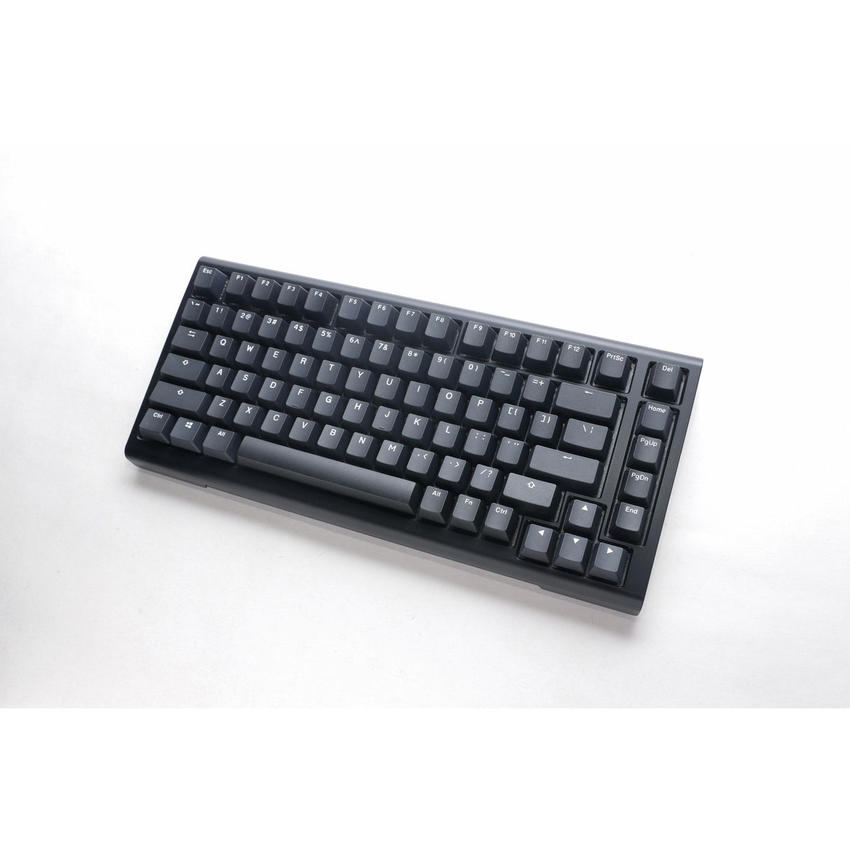 Ducky projizzéiert Tinker 75 mat qmk via