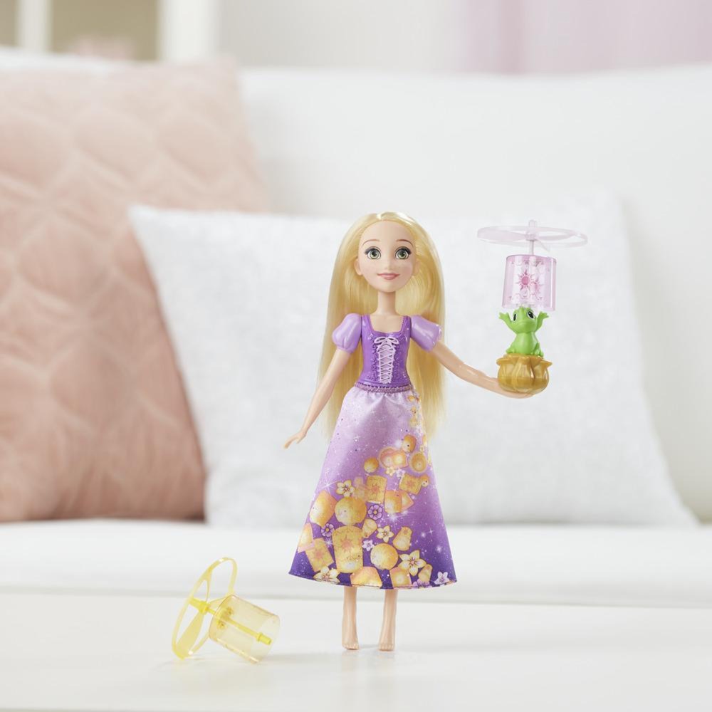 Hasbro Princess Rapunzel floating lanterns