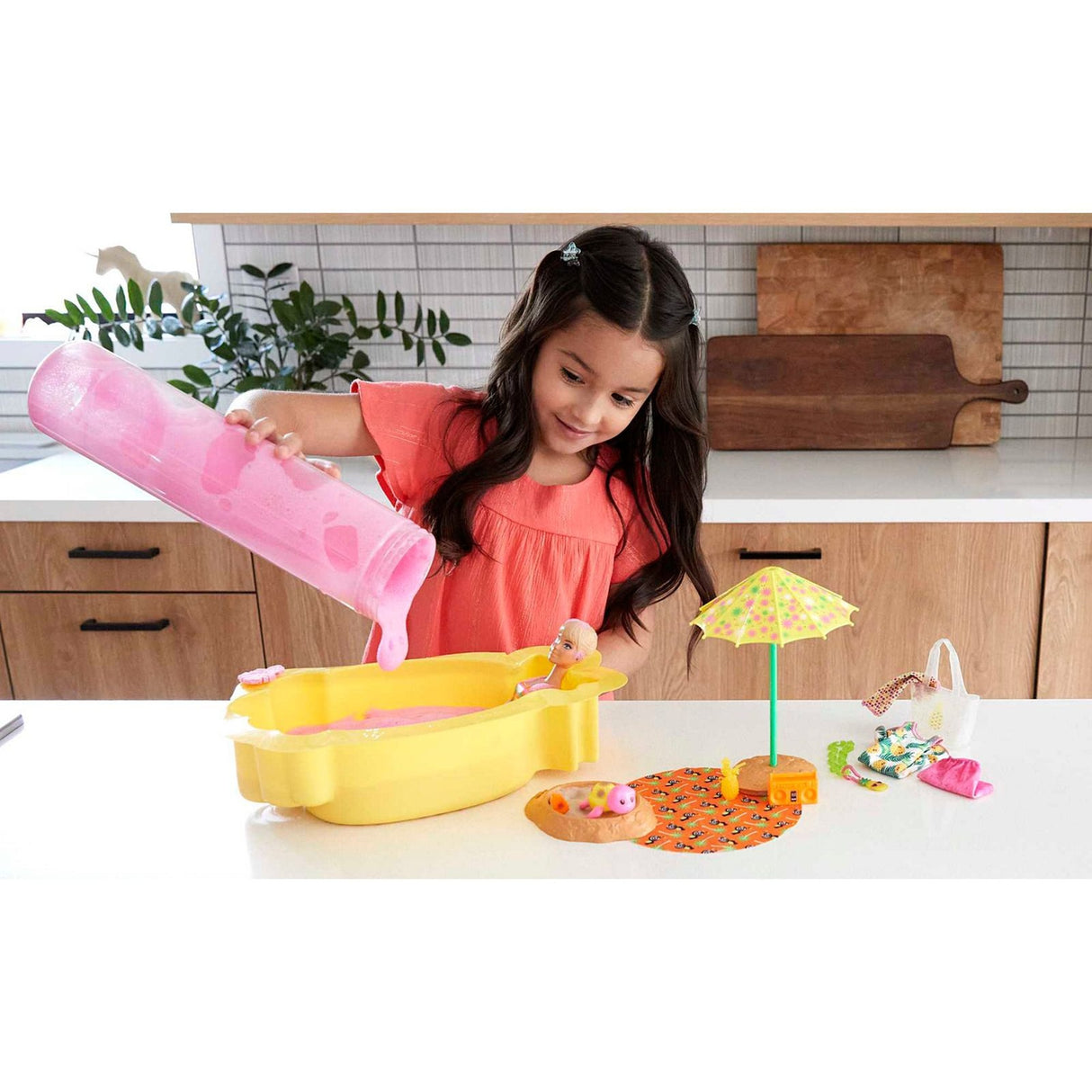 Mattel Color avslører skumananas