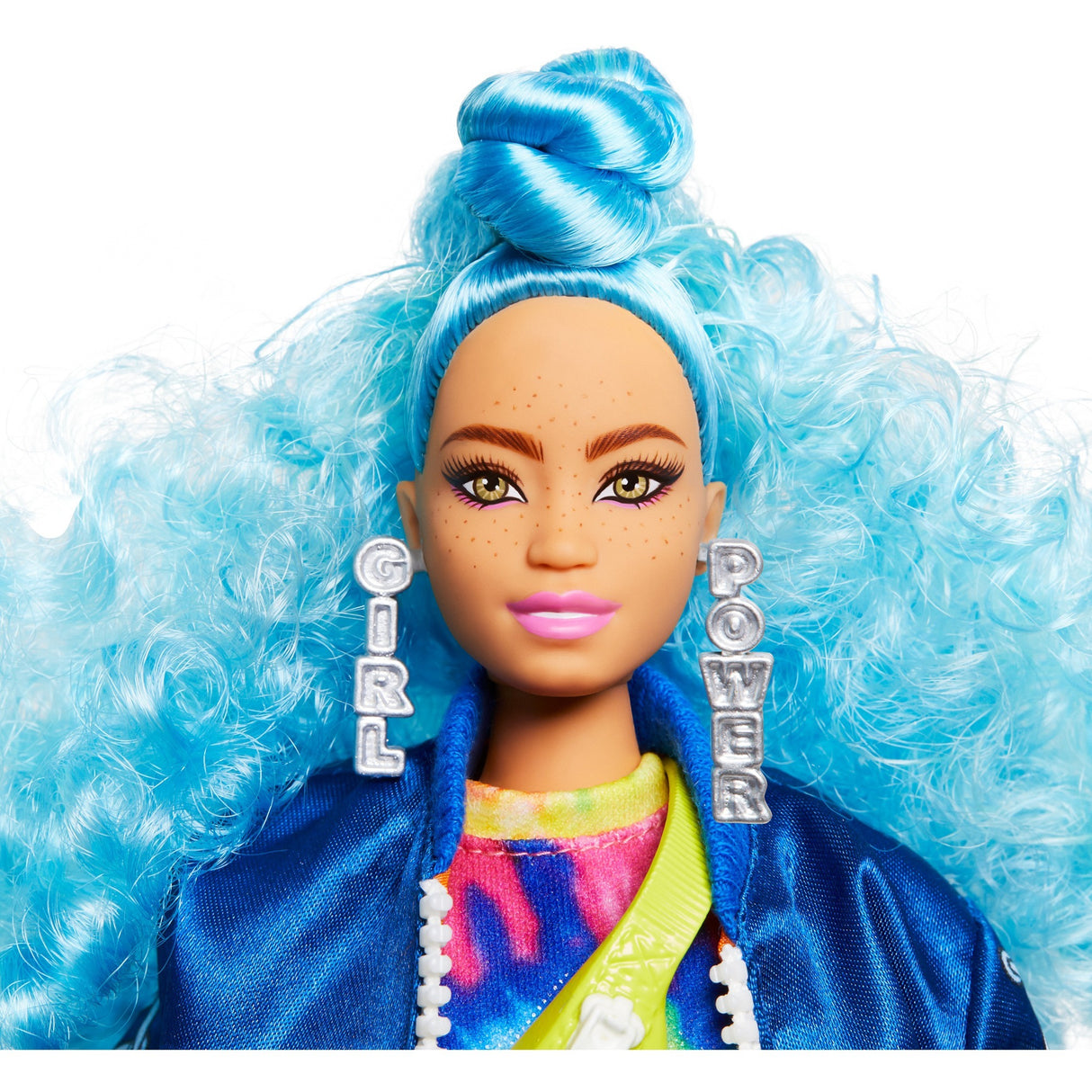 Mattel Extra Doll #4 med skateboard 2 killinger