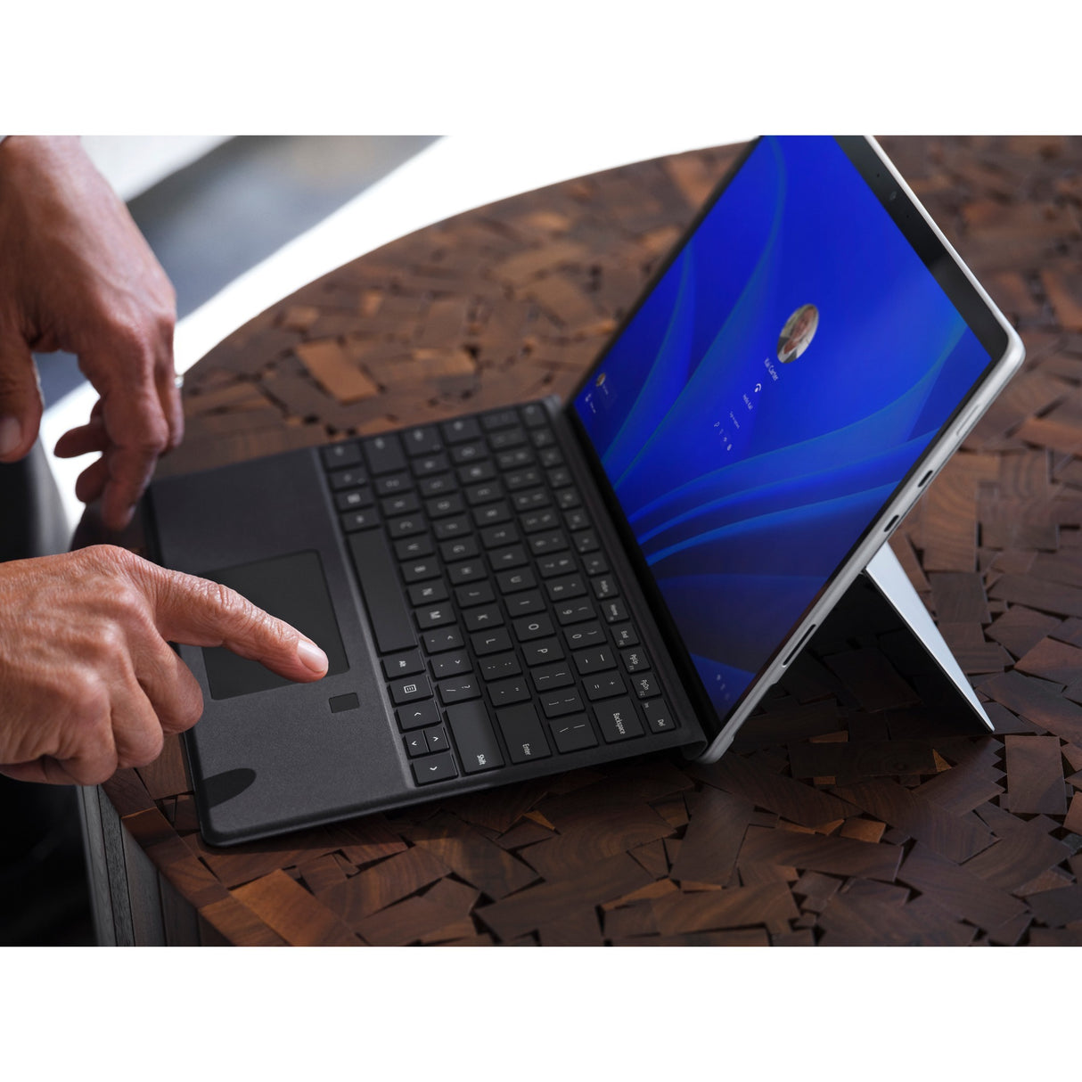 Microsoft Surface Signature Keyboard with fingerprintlez
